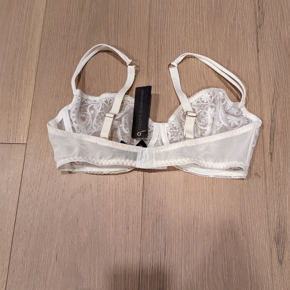 Elegant White Lace Bra - Picture 10 of 10